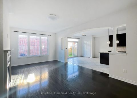 Photo 4 at 33 Oakmoor Lane, Cornell, Markham