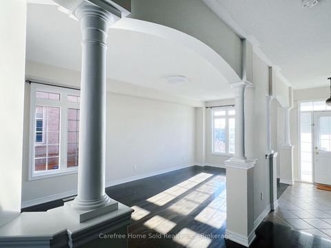 Photo 6 at 33 Oakmoor Lane, Cornell, Markham