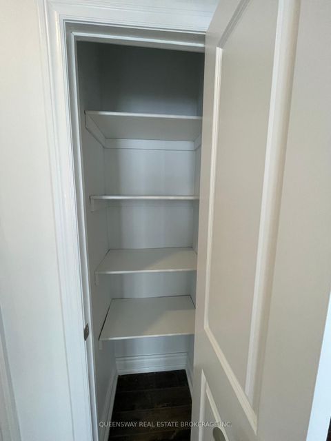 Photo 13 at 504 - 10 Edgecliff Golfway, Flemingdon Park, Toronto