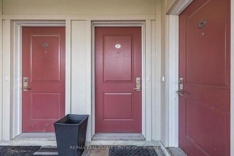 Photo 3 at 27 - 100 Long Branch Avenue, Long Branch, Toronto