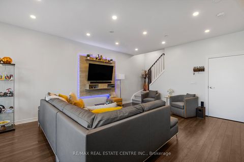 Photo 8 at 27 - 100 Long Branch Avenue, Long Branch, Toronto