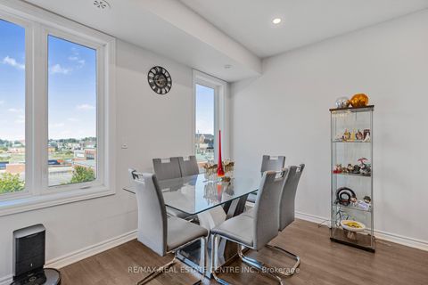 Photo 9 at 27 - 100 Long Branch Avenue, Long Branch, Toronto