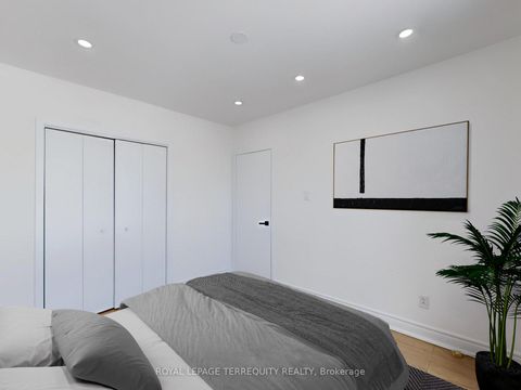 Photo 26 at 28 Peterson Drive, Humbermede, Toronto