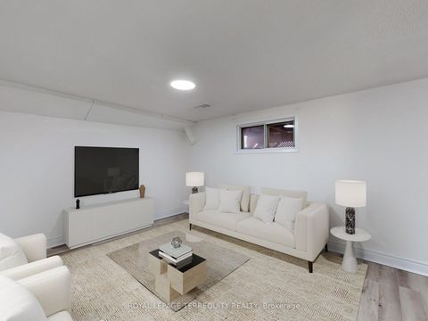 Photo 32 at 28 Peterson Drive, Humbermede, Toronto