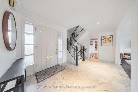Photo 4 at 154 Old Yonge Street, Windfields, Toronto
