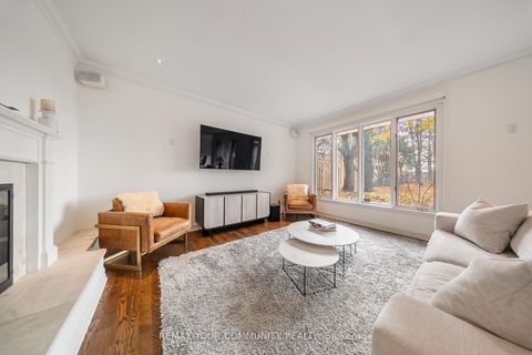 Photo 8 at 154 Old Yonge Street, Windfields, Toronto