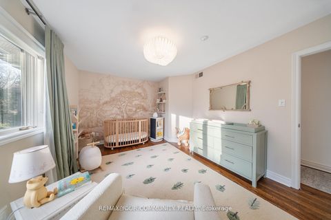 Photo 32 at 154 Old Yonge Street, Windfields, Toronto