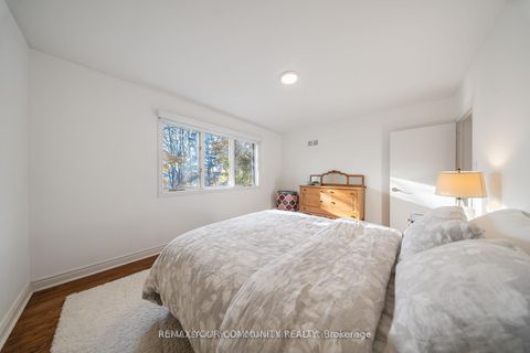 Photo 35 at 154 Old Yonge Street, Windfields, Toronto