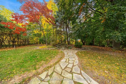 Photo 41 at 154 Old Yonge Street, Windfields, Toronto