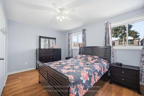 Photo 8 at 14 Mansewood Gardens, West Hill, Toronto