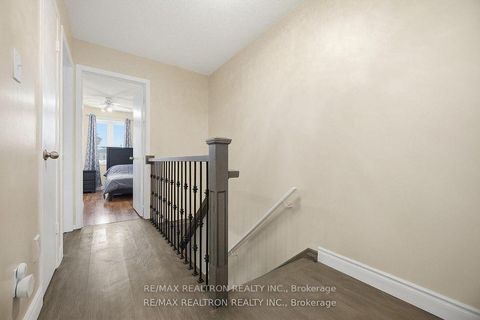 Photo 11 at 14 Mansewood Gardens, West Hill, Toronto