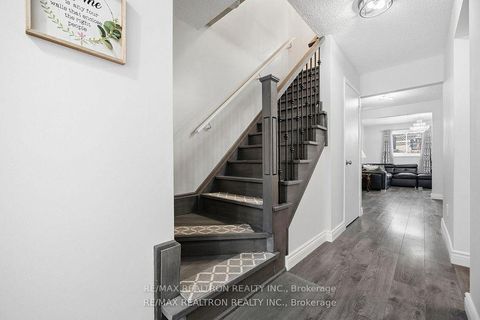 Photo 12 at 14 Mansewood Gardens, West Hill, Toronto