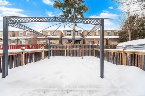 Photo 28 at 14 Mansewood Gardens, West Hill, Toronto