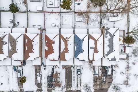 Photo 46 at 14 Mansewood Gardens, West Hill, Toronto