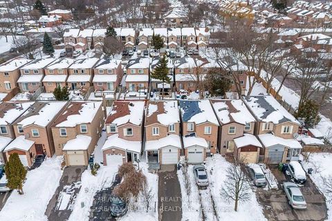 Photo 48 at 14 Mansewood Gardens, West Hill, Toronto