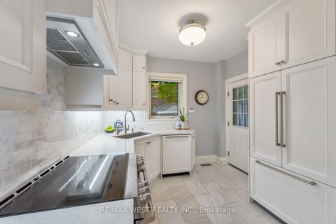 Photo 17 at 470 Runnymede Road, Bloor West Village, Toronto