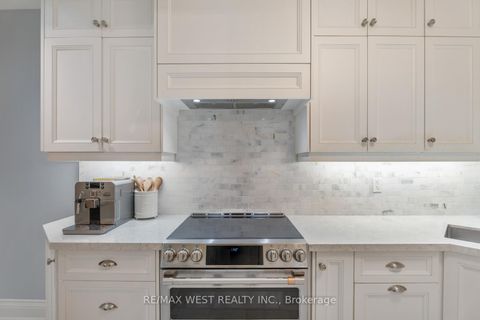 Photo 19 at 470 Runnymede Road, Bloor West Village, Toronto