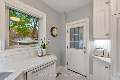 Photo 22 at 470 Runnymede Road, Bloor West Village, Toronto