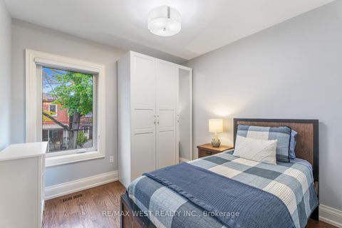 Photo 36 at 470 Runnymede Road, Bloor West Village, Toronto