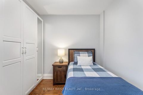 Photo 37 at 470 Runnymede Road, Bloor West Village, Toronto