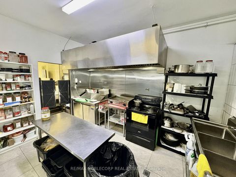 Photo 11 at 954 Wilson Avenue, CFB, Toronto