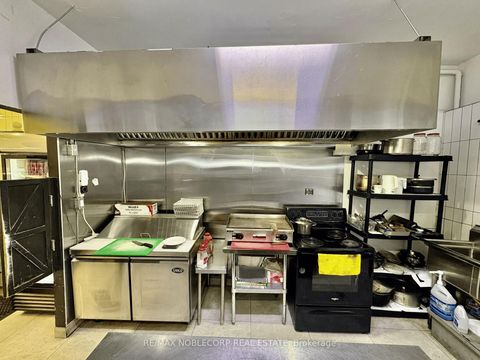 Photo 13 at 954 Wilson Avenue, CFB, Toronto