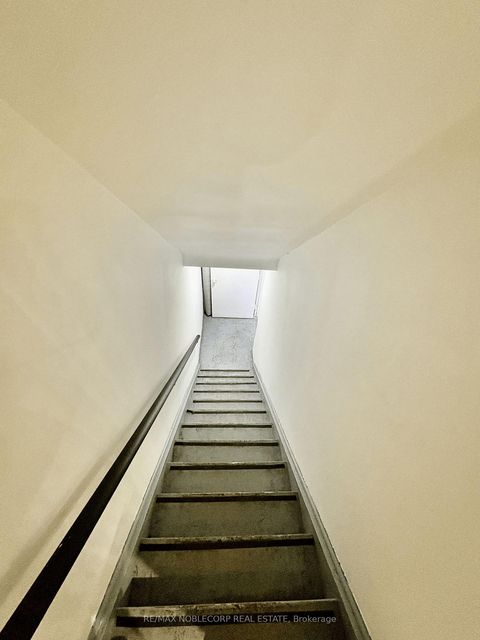 Photo 14 at 954 Wilson Avenue, CFB, Toronto