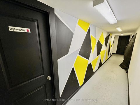 Photo 15 at 954 Wilson Avenue, CFB, Toronto