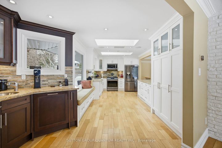 Photo 14 at 1319 South Aldo Drive, Lorne Park, Mississauga