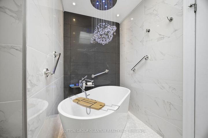 Photo 27 at 1319 South Aldo Drive, Lorne Park, Mississauga