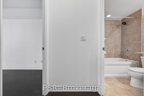 Photo 7 at 2414 - 761 Bay Street, Bay Street Corridor, Toronto