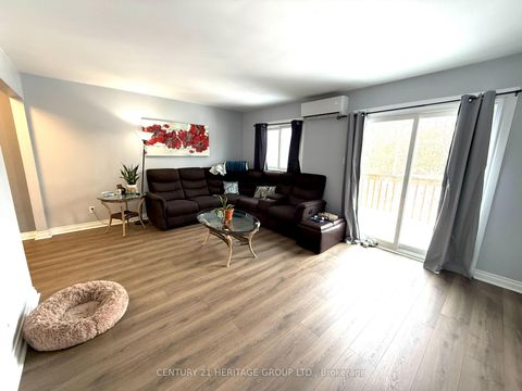 Photo 3 at 5 - 113 North Street, Sutton & Jackson's Point, Georgina