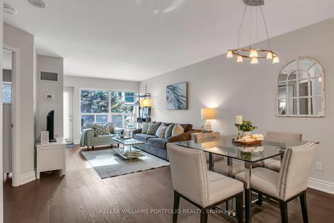 Photo 8 at 222 - 600 Queens Quay W, Waterfront Communities C1, Toronto