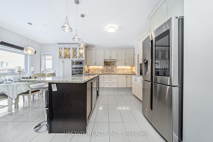 Photo 16 at 5 Dillon Drive, Credit Valley, Brampton