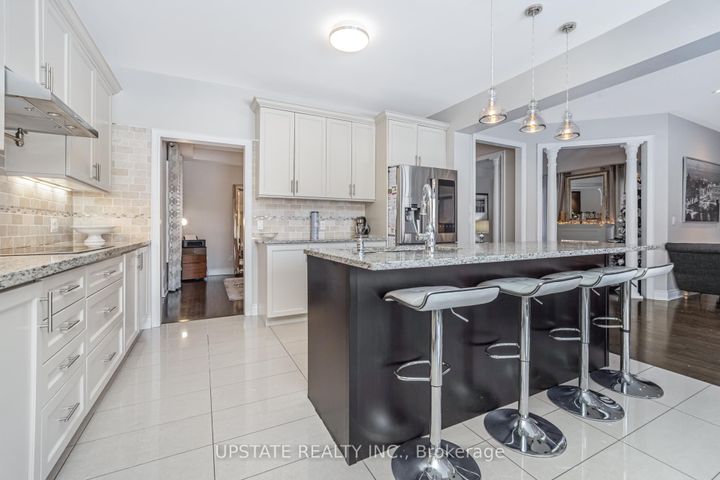 Photo 20 at 5 Dillon Drive, Credit Valley, Brampton