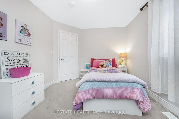 Photo 27 at 5 Dillon Drive, Credit Valley, Brampton