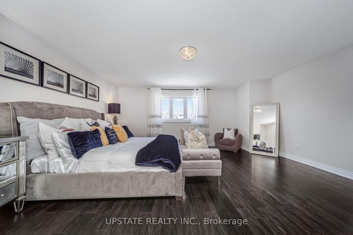 Photo 30 at 5 Dillon Drive, Credit Valley, Brampton