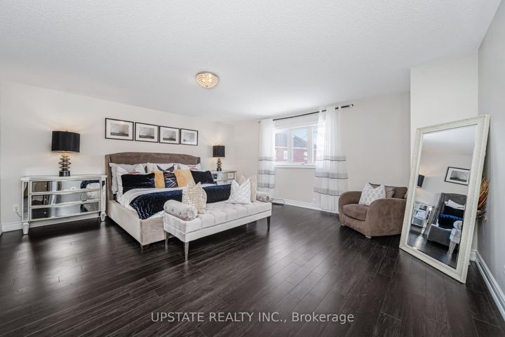 Photo 31 at 5 Dillon Drive, Credit Valley, Brampton