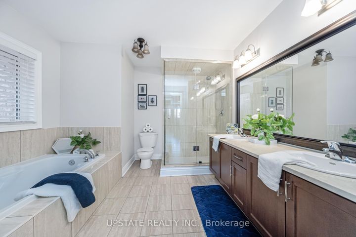 Photo 33 at 5 Dillon Drive, Credit Valley, Brampton