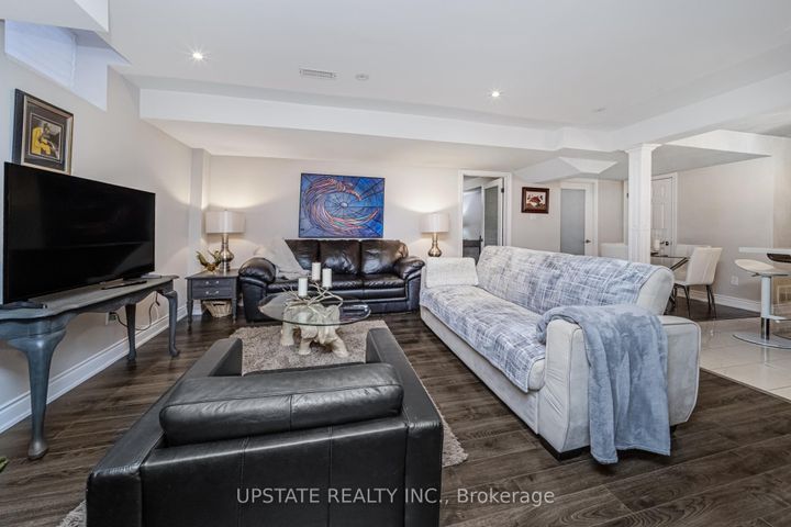 Photo 38 at 5 Dillon Drive, Credit Valley, Brampton