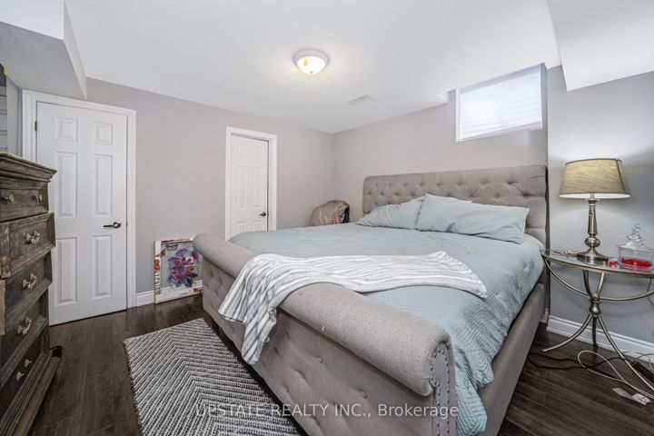 Photo 41 at 5 Dillon Drive, Credit Valley, Brampton