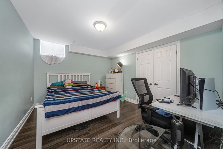 Photo 43 at 5 Dillon Drive, Credit Valley, Brampton