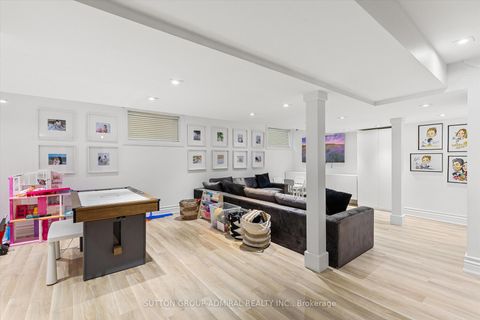 Photo 26 at 539 Beverley Glen Boulevard, Beverley Glen, Vaughan