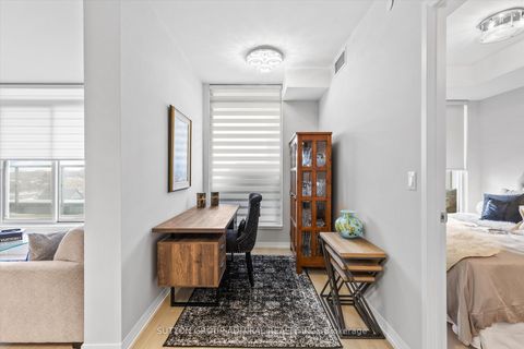 Photo 7 at 614 - 835 St Clair Avenue, Wychwood, Toronto