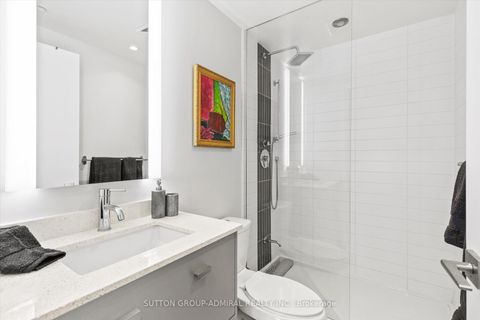 Photo 9 at 614 - 835 St Clair Avenue, Wychwood, Toronto