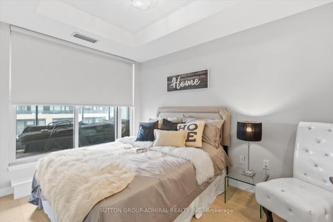 Photo 10 at 614 - 835 St Clair Avenue, Wychwood, Toronto