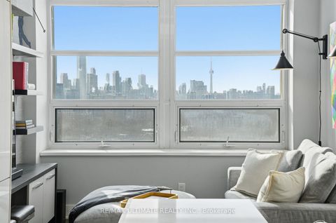 Photo 5 at 811 - 111 St Clair Avenue W, St. Clair, Toronto