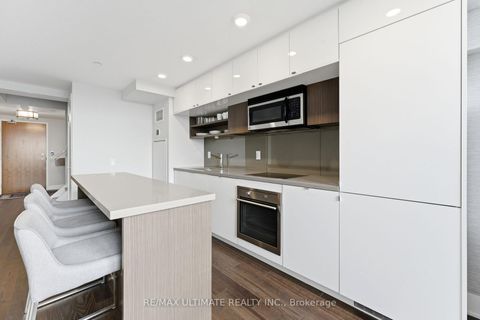 Photo 15 at 811 - 111 St Clair Avenue W, St. Clair, Toronto