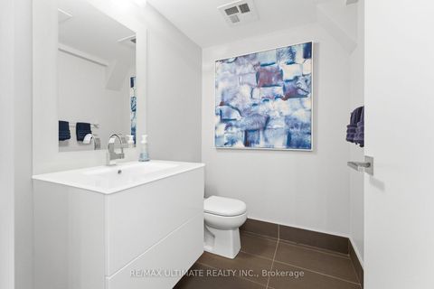 Photo 17 at 811 - 111 St Clair Avenue W, St. Clair, Toronto
