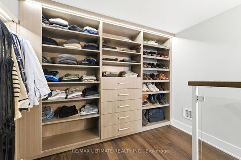 Photo 25 at 811 - 111 St Clair Avenue W, St. Clair, Toronto